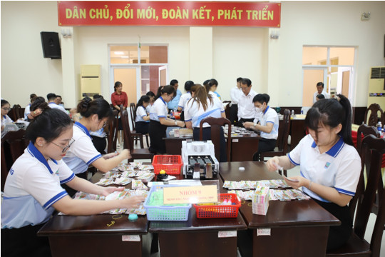 HỘI THI NÂNG CAO TAY NGHỀ CÔNG TÁC SO CÙI VÉ XỔ SỐ TRÚNG THƯỞNG